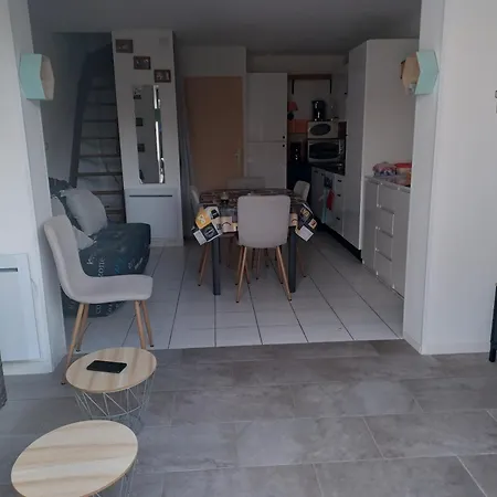 Maison Charmante A Vendres Avec Piscine Partagee Narbona